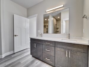 14 Master Bathroom